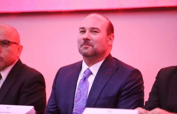 Acusa Salinas que Estado intentó clausurar sus oficinas