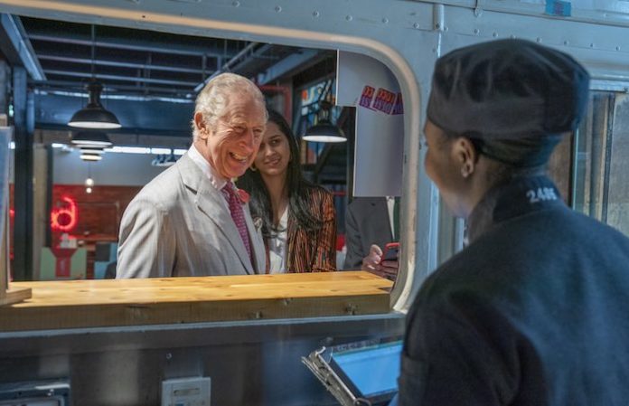 Jamaica busca “librarse del monarca británico” para 2025