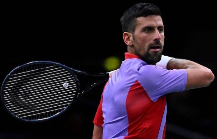 Djokovic no da opciones a Etcheverry en París
