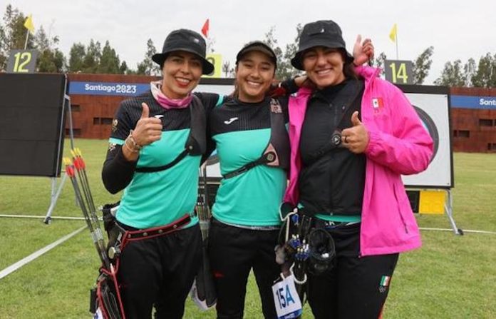 Equipo de tiro con arco femenil avanza a la final y apunta al oro panamericano