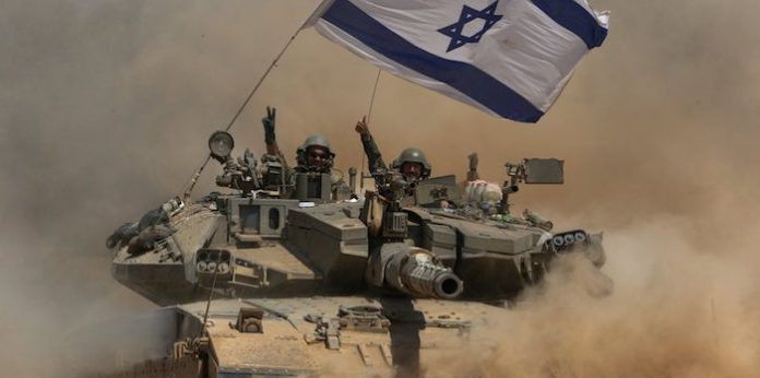 Tanques israelíes entran en el corazón de la ciudad de Gaza, de nuevo