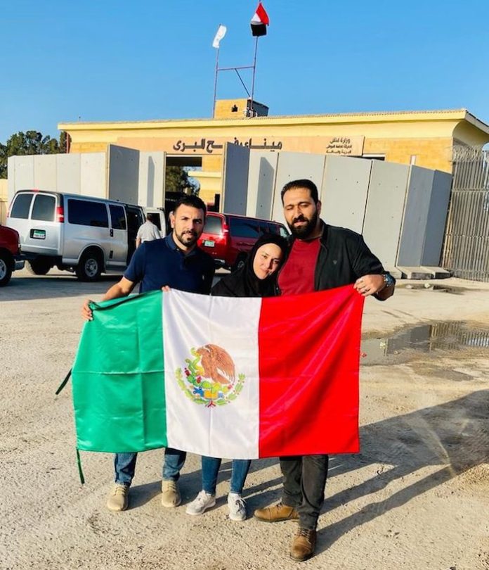 Algunos mexicanos, entre los extranjeros que salen este viernes de Gaza a Egipto