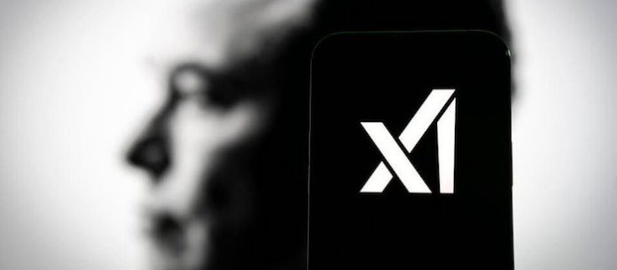 Elon Musk presenta su nuevo chatbot para competir con ChatGPT