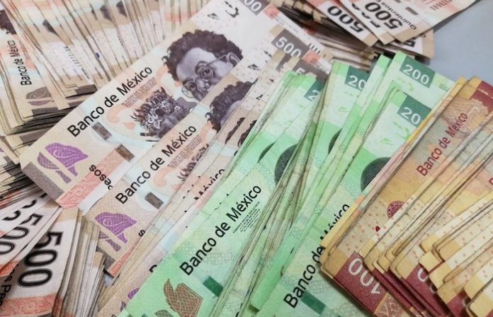 ¿Qué significa que México no haya logrado su meta en ingresos por el ‘superpeso’?