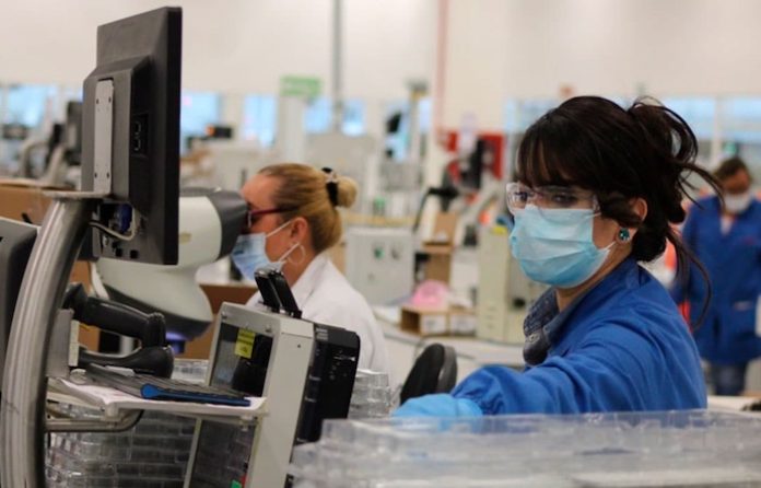 AMLO pide que se extienda el debate sobre la reducción de la jornada laboral en México