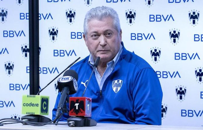 Vucetich cerca de volver a dirigir tras salir de Rayados