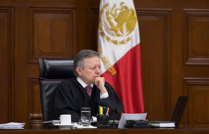 El ministro de la Suprema Corte de Justicia de la Nación Arturo Zaldívar presenta su renuncia al tribunal