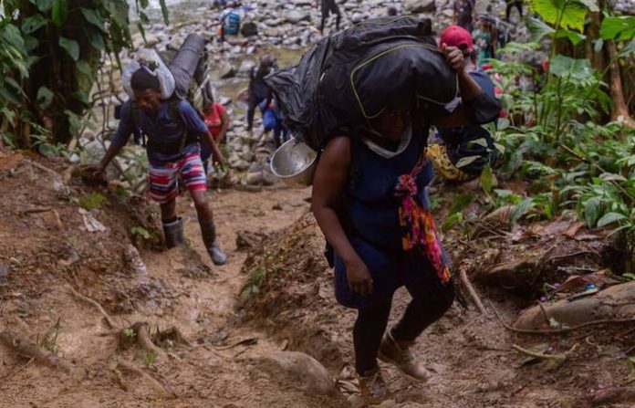 Human Rights Watch denuncia abusos a migrantes que cruzan el Tapón del Darién