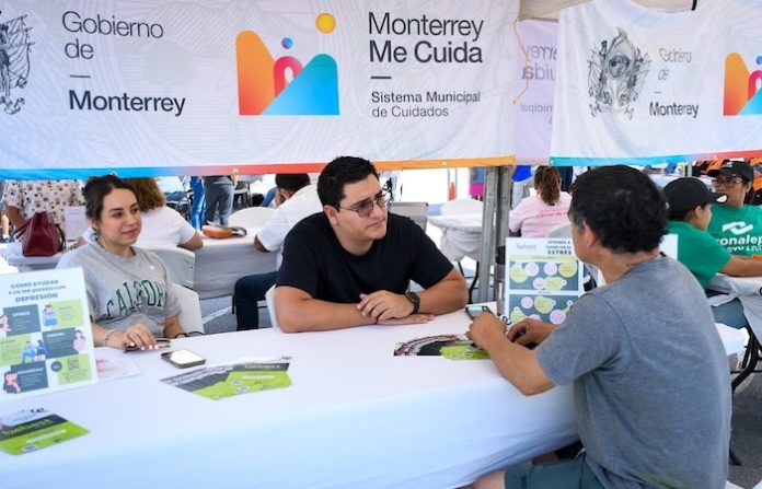 Acerca Gobierno de la Ciudad servicios a colonias con ferias Monterrey me cuida