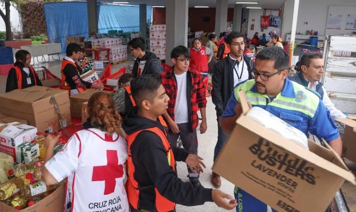 Recauda más de una tonelada de víveres San Nicolás, para Guerrero