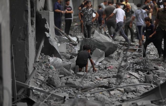 Suman los 40.878 los muertos en Gaza por ataques israelíes, según autoridades del enclave
