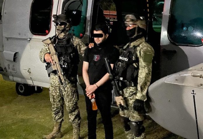 Lugarteniente de hijos del Chapo Guzmán queda a disposición de un juez federal