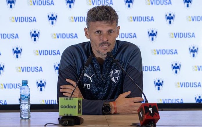 “Jugadores entienden la exigencia de vestir la camisa del Monterrey”: Fernando Ortiz