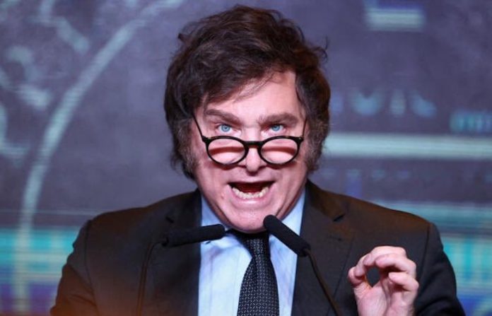 Gobierno de Argentina aclara que no están confirmados viajes de Milei al Vaticano e Israel