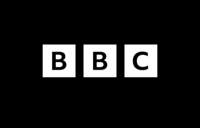 La BBC se disculpa ante Trump, pero rechaza pagar una indemnización