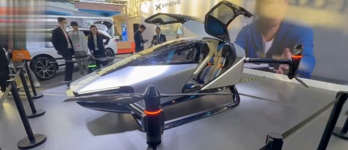 Video: La china XPeng presenta en Pekín su automóvil volador eléctrico