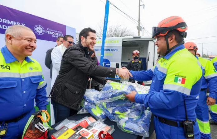 Pesquería brinda equipo nuevo a Protección Civil