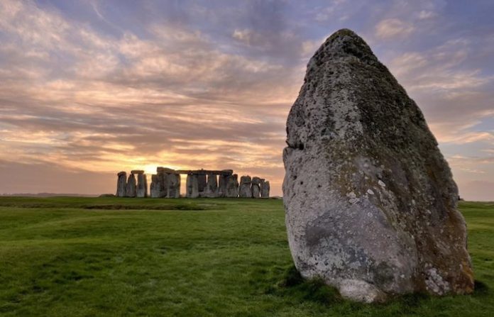 Druidas y arqueólogos presentan una demanda en defensa del monumento Stonehenge