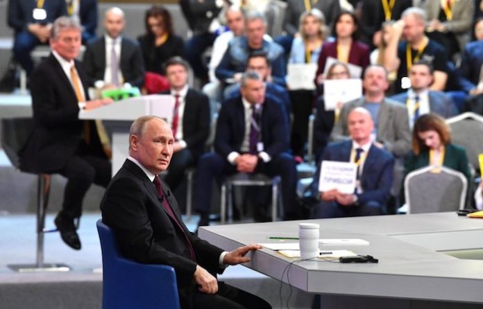 Putin llama a suprimir cualquier injerencia externa en la próxima campaña presidencial