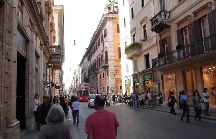 La población de Italia se redujo en 2022 por debajo de los 59 millones de personas