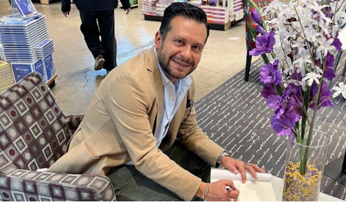 “Más allá de juzgar la historia de México, debemos estudiar a sus personajes”