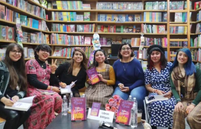 Invitan feministas a leer autoras en maratón navideño de lectura