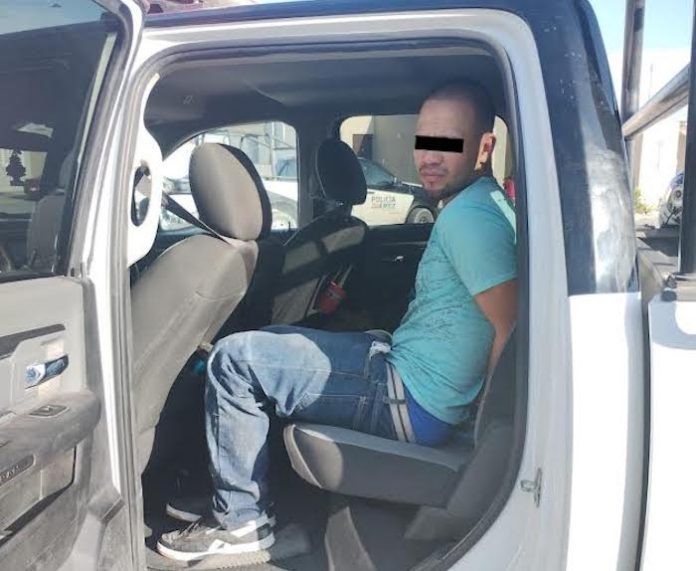Policía de Juárez detiene a un sujeto por el delito equiparable al robo de vehículo