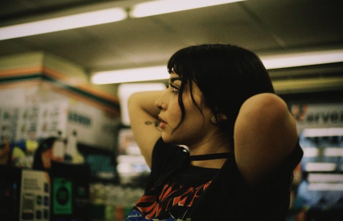 “dormiré sin ti”: el nuevo sencillo de iza tkm que conquistará tu corazón