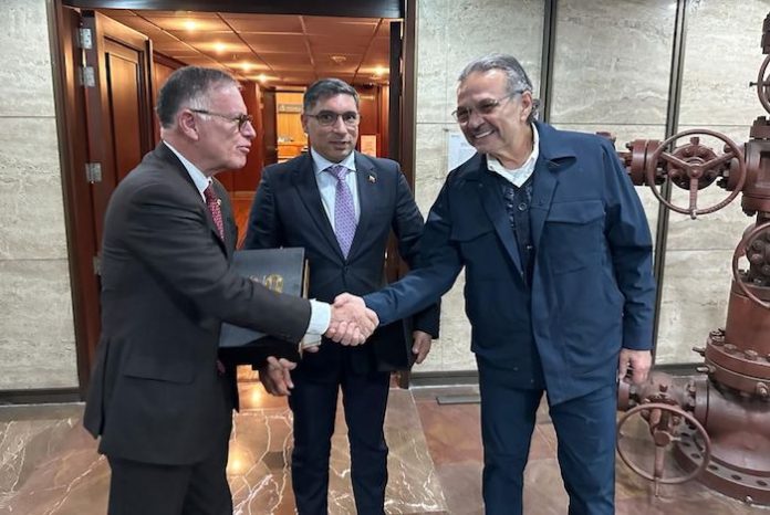 Titulares de Pemex y la venezolana PDVSA conversaron sobre cooperación