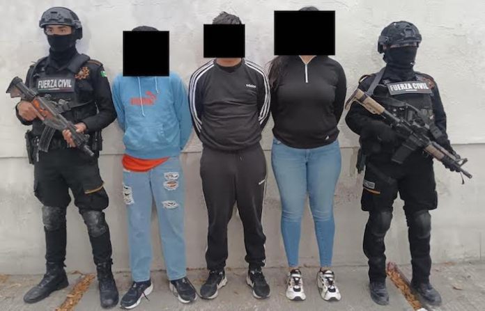 Arrestan a tres con más de 200 dosis de droga