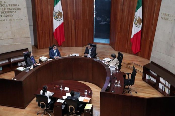 La crisis en máximo tribunal electoral de México: “Un nuevo agujero en la confianza”