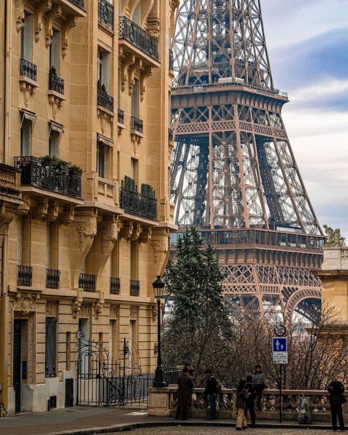 La Torre Eiffel cierra sus puertas por una huelga de empleados