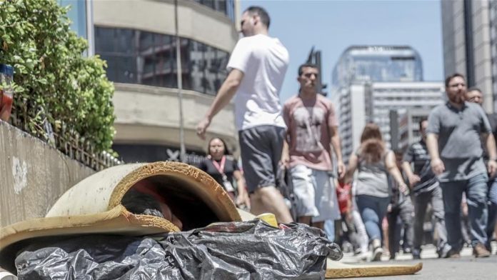 Número de personas viviendo en las calles de São Paulo sube hasta las 80.000