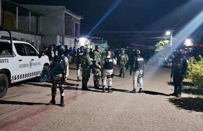 Mueren 3 en ataque armado donde Julión Álvarez quedó en medio