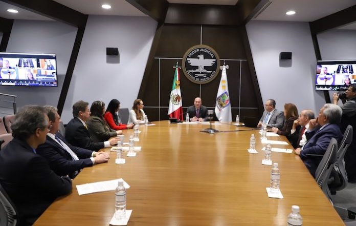 Regresa Arturo Salinas al Poder Judicial de Nuevo León