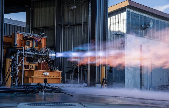 Video: Japón ensaya un motor de cohete alimentado con biocombustible de estiércol de vaca