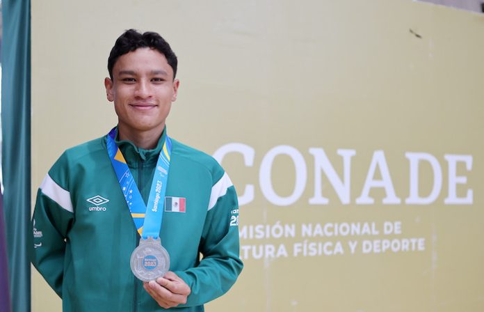 La medalla histórica es el comienzo de un gran camino en para bádminton: Maximiliano Ávila
