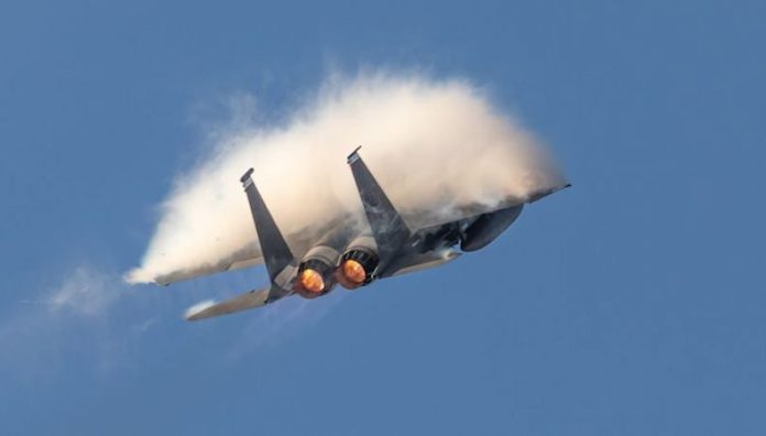 Cazas de la coalición de EU violan seis veces el espacio aéreo sirio en un día