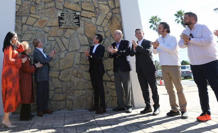 Honra Gobierno del Estado de NL trayectoria de Don Florencio Flores Aguirre