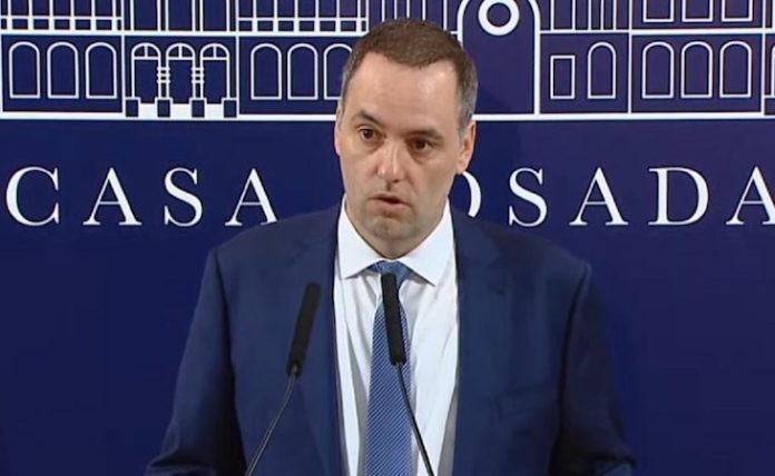 Gobierno de Argentina venderá dos aviones de la petrolera estatal YPF