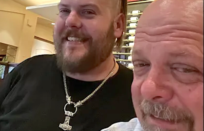 Informes reportan que el hijo de Rick Harrison, Adam, fue encontrado muerto