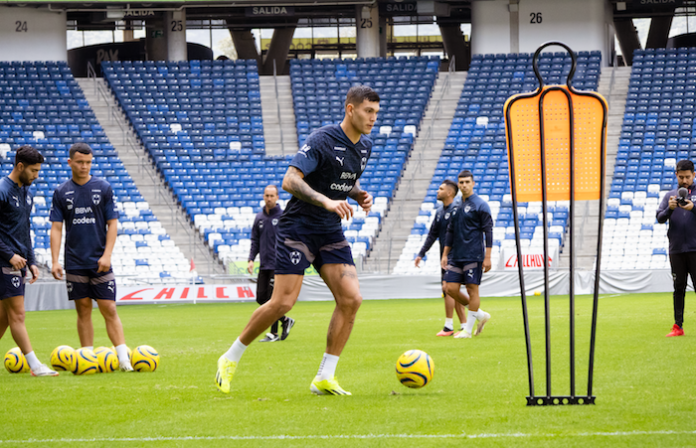 Rayados va por el primer triunfo ante Puebla en el BBVA