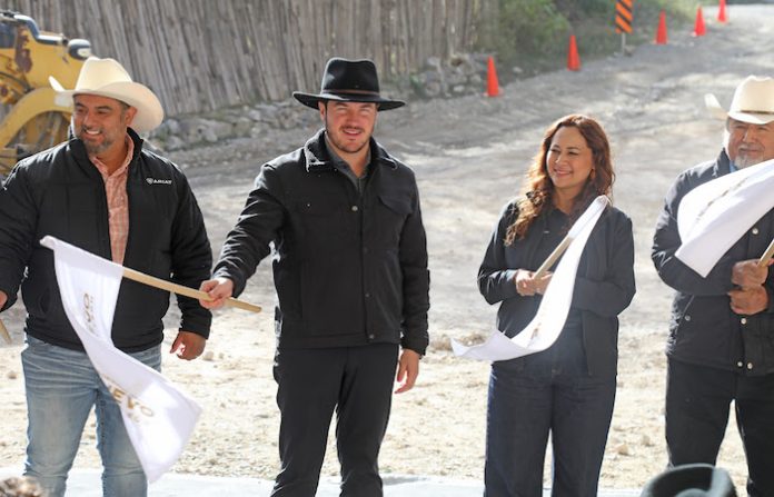 Inicia Gobernador Samuel García obras de rehabilitación del Camino Zaragoza – La Encantada