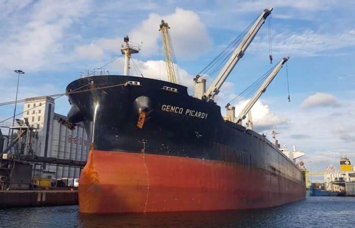 CENTCOM confirma que un buque estadounidense fue atacado por hutíes en el Golfo de Adén