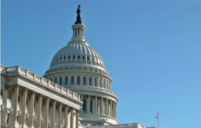 El Senado de EU aprueba la extensión de la financiación para evitar el cierre de Gobierno