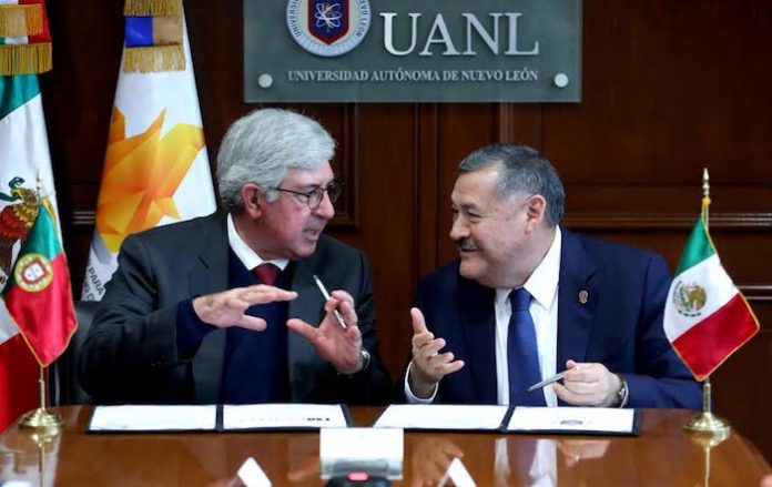 Concreta UANL convenio de colaboración con Universidad de Oporto