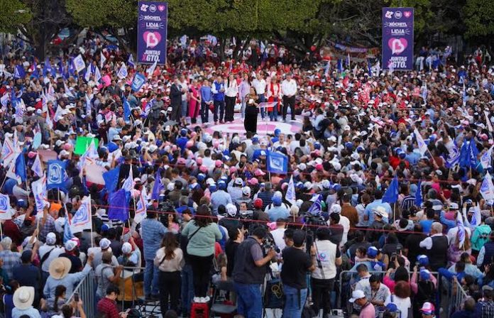 Tengo las agallas para que ustedes vivan en paz: Xóchitl Gálvez