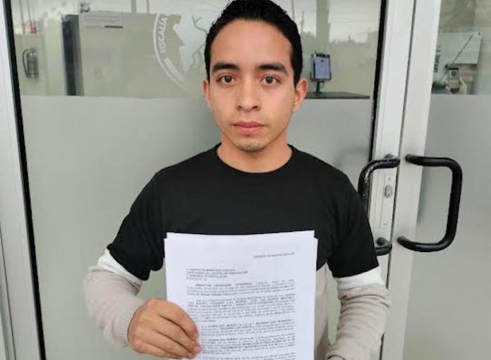 Activista denuncia red de empresas del diputado Eduardo Leal que recibieron medio millón de pesos de municipios panistas