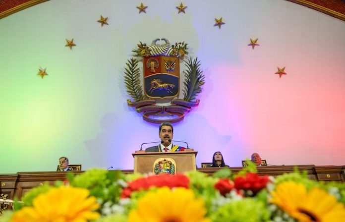 Fuerza Armada venezolana denuncia que ExxonMobil financia planes para asesinar a Maduro