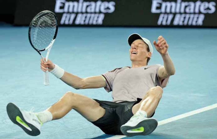 El tenista italiano Jannik Sinner gana el Abierto de Australia